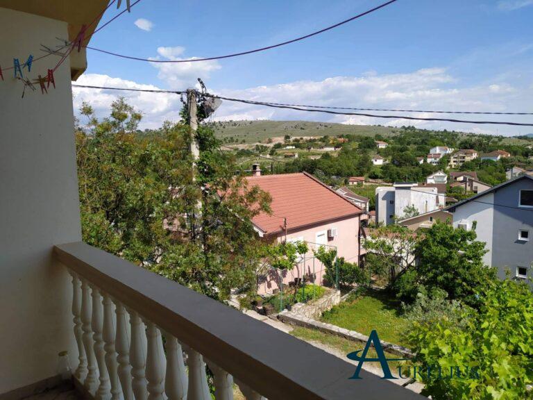 IMG-0d41ad03b7558bfd20ce5d1b11e97e96-V